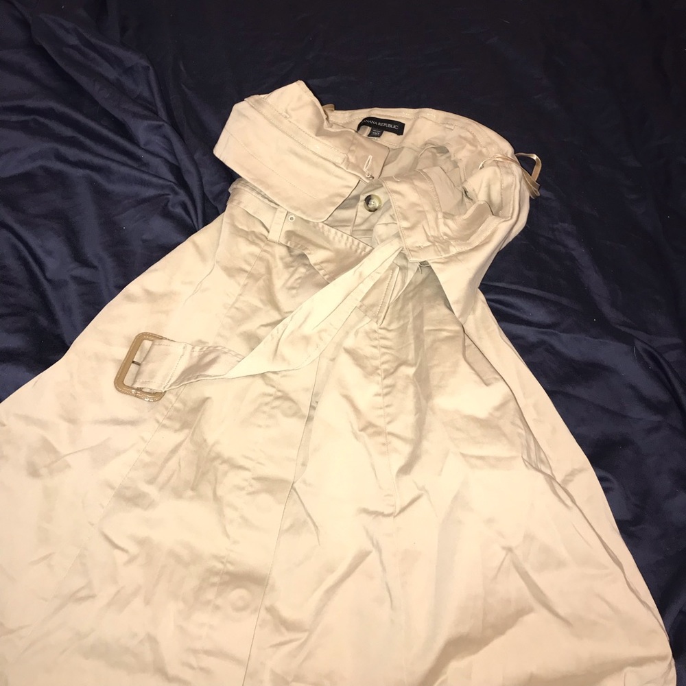 Banana Republic tye updress over the shoulder